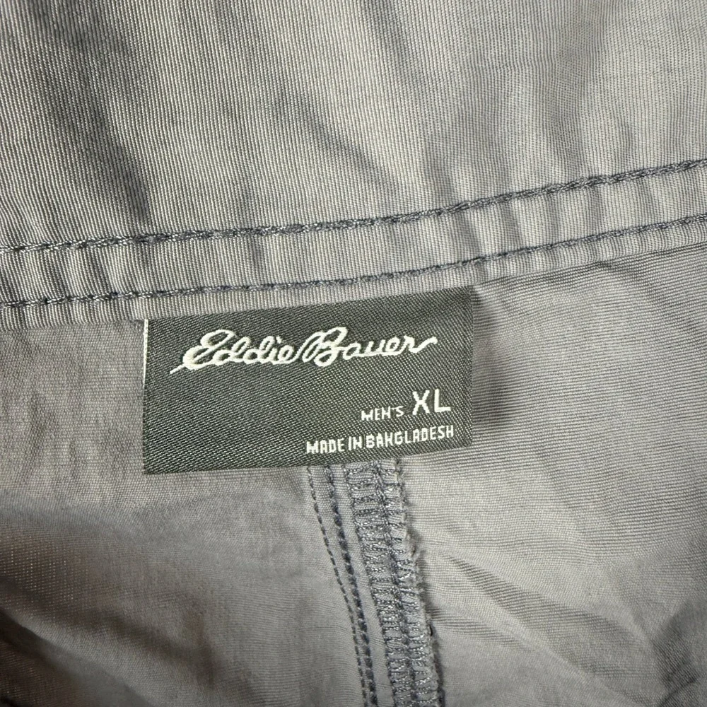 Eddie Bauer Mens XL Gray Nylon Cargo‎ Hiking Shorts Belted Lightweight Utility